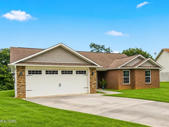 2847 English Valley Ln, Sevierville, TN 37876