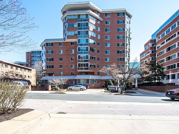 4th image of 1001 N Vermont St APT 707