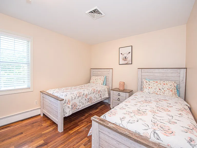 63 E Tiana Rd — Photo 15