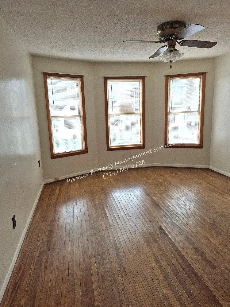399 New York Avenue, Unit 2 — Photo 2