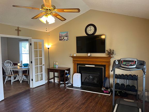 4th image of 150 Loblolly Dr
