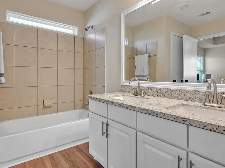1722 Sun Point Ct — Photo 25