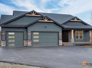 4706 S Twin Peaks Dr, Wasilla, AK 99654