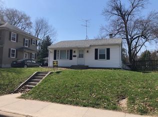 233 Melrose Ct, Iowa City, IA 52246