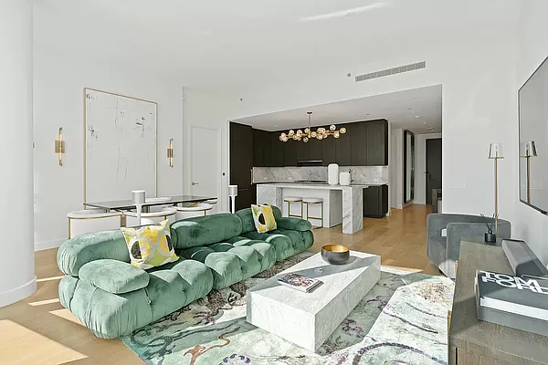 Rented by Douglas Elliman | media 14