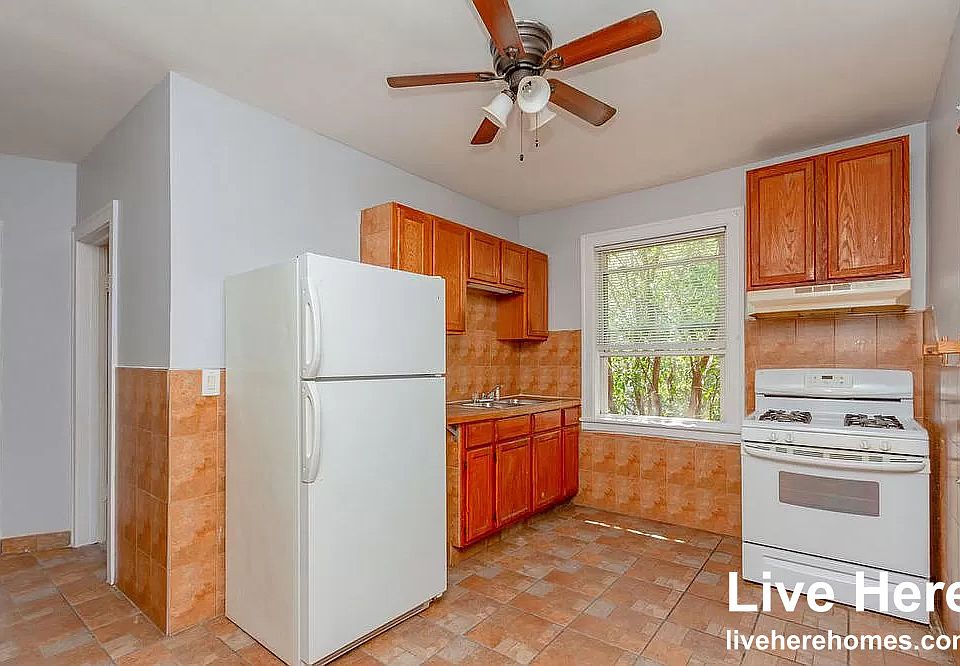 1st image of 6221 W Wabansia Ave #1