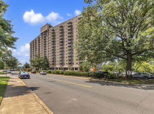 1225 Martha Custis Dr APT 914, Alexandria, VA 22302