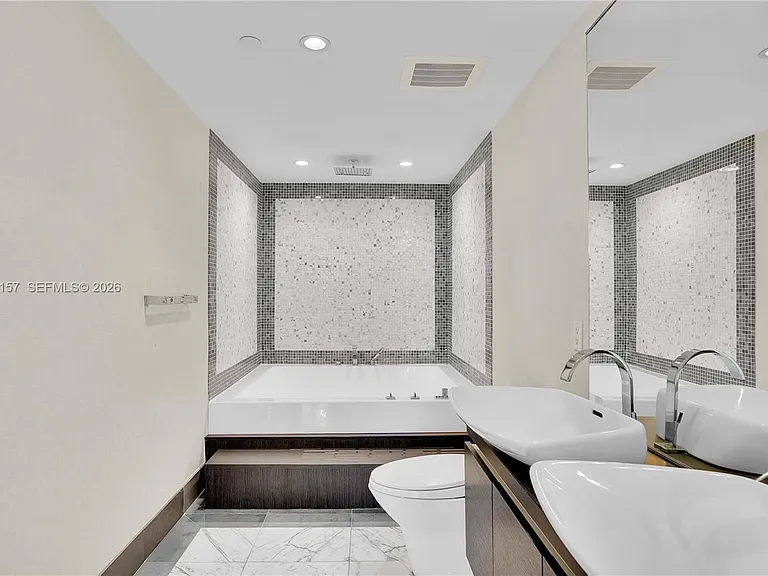 200 Biscayne Boulevard Way #503 — Photo 14