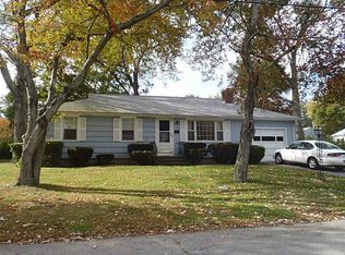 6 Elson Dr, Riverside, RI 02915