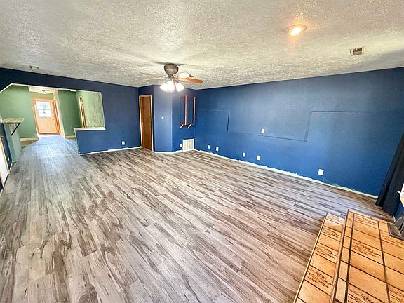4th image of 329 Obispo Ave