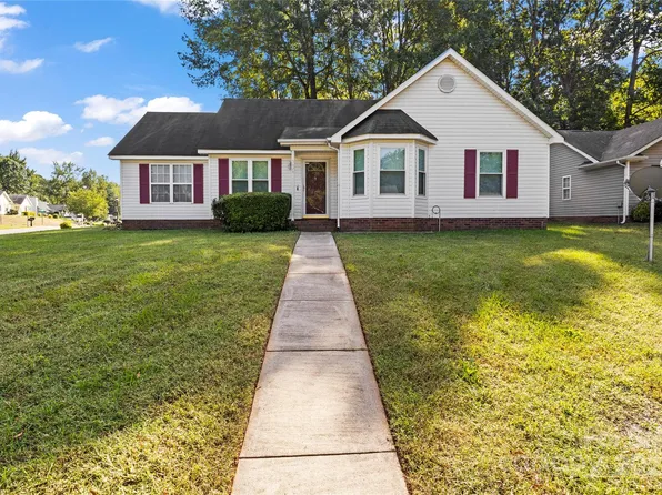 3628 Greenloch Ct, Charlotte, NC 28269