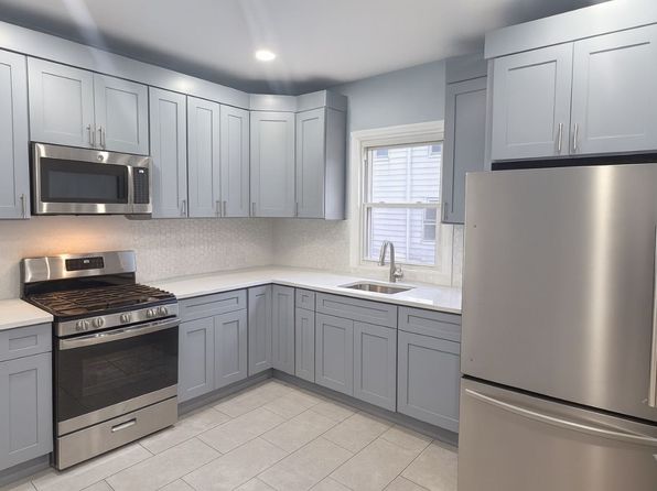 100 Rosa Parks Blvd FLOOR 1