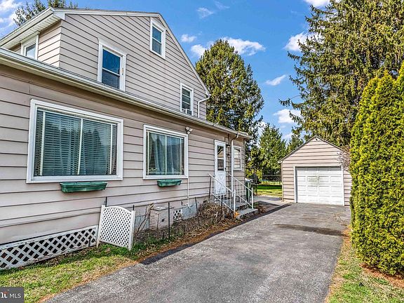 3rd image of 136 Linglestown Rd
