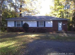 5419 Ruth Dr, Charlotte, NC 28215