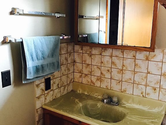 Upstairs bathroom