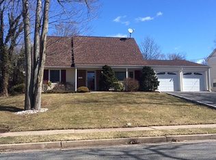 13 Indiana Rd, Somerset, NJ 08873