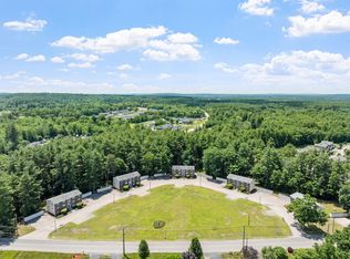 Pagewood Oval Apartments, Litchfield, NH 03052