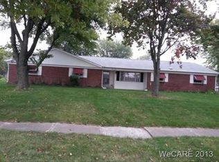 130 Seriff Dr, Lima, OH 45807
