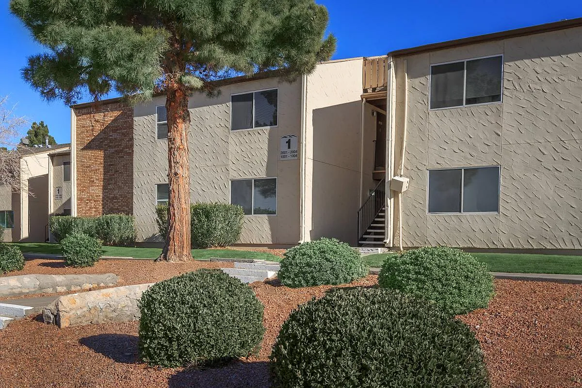 Gateway East Apartments — Photo 4