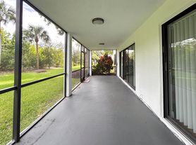 9235 8th St, Boca Raton, FL