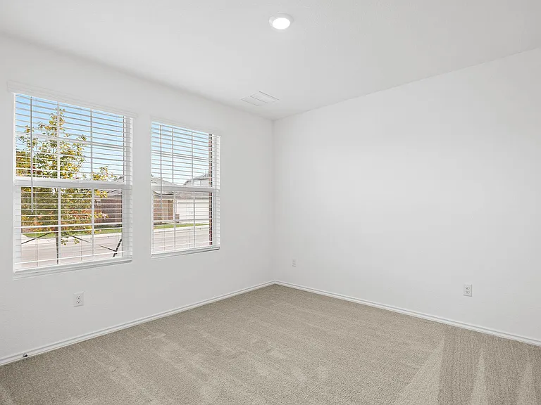 229 Hummingbird Flight Dr — Photo 16