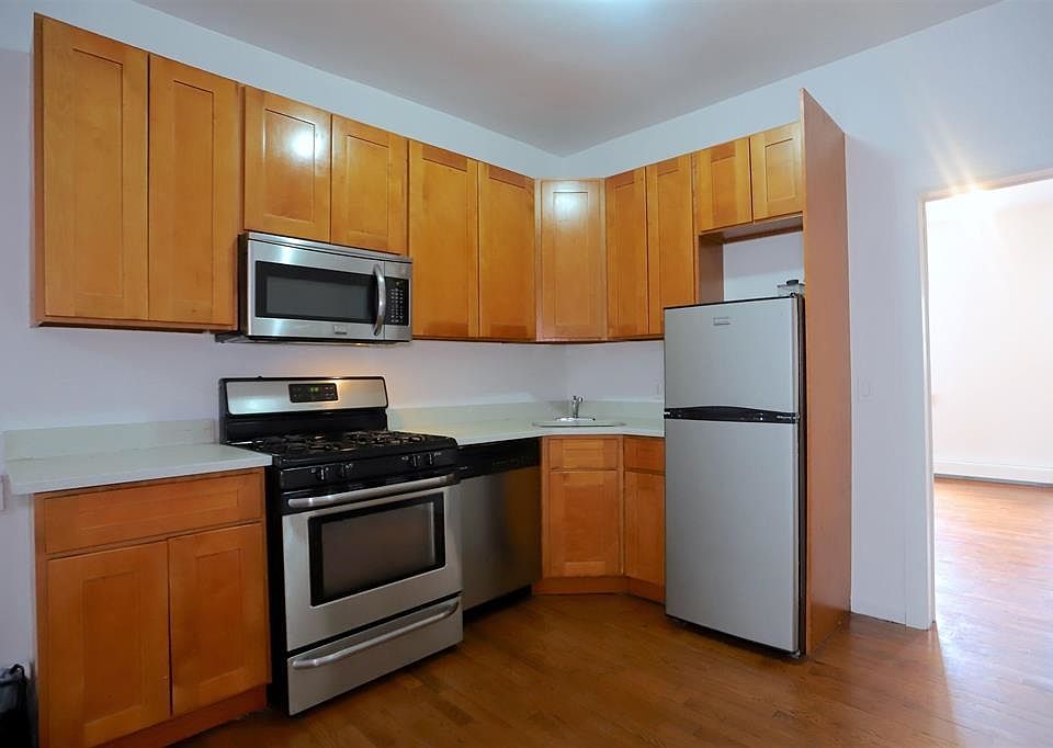 1st image of 79 Beacon Ave APT 2