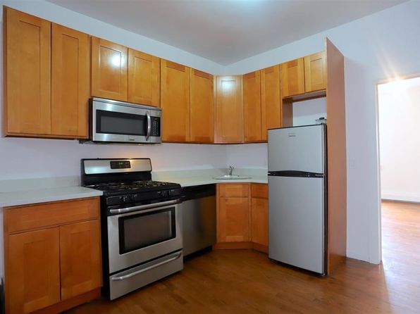79 Beacon Ave APT 2