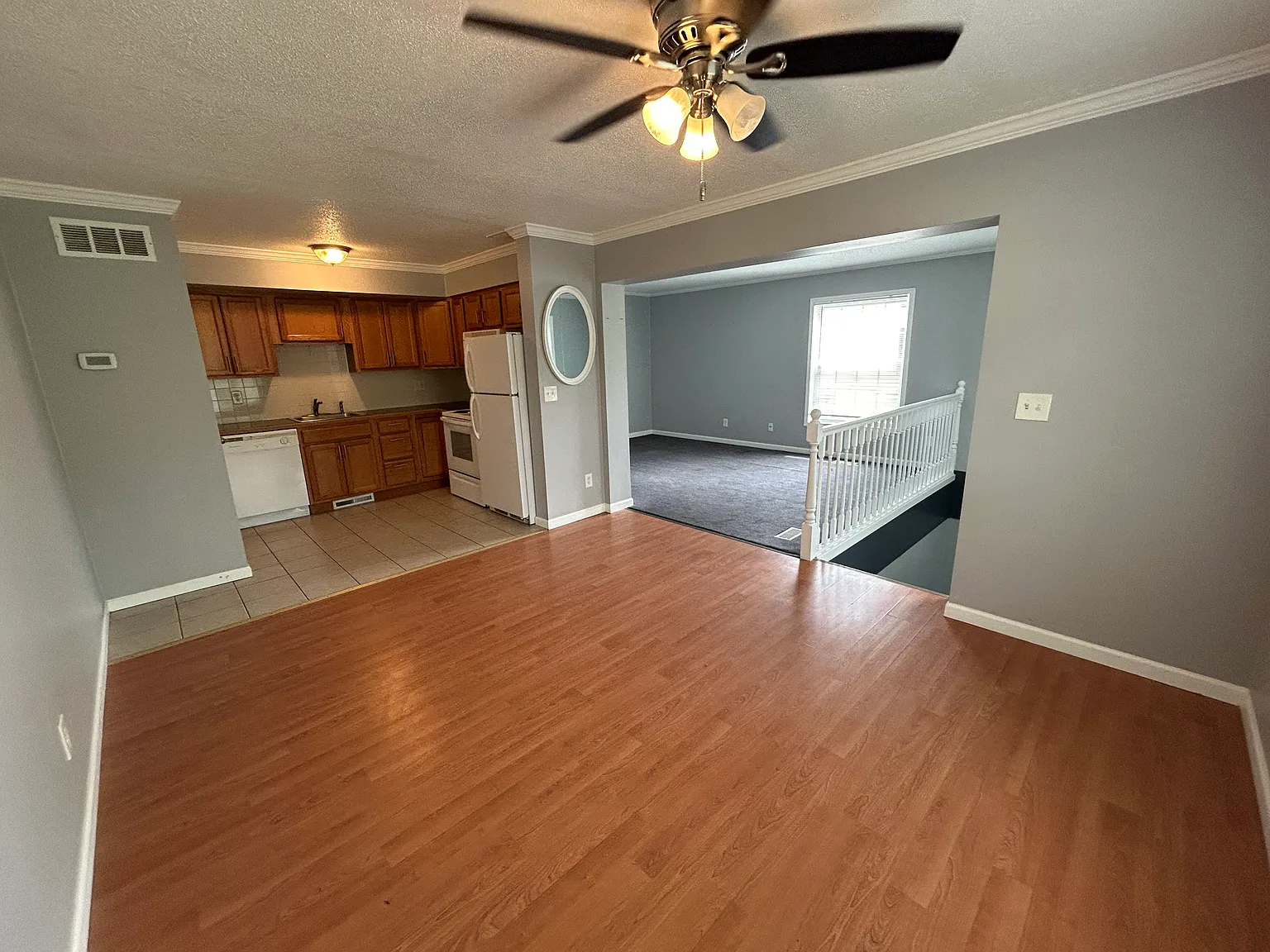 2 bed, 1056 sqft, $1,325 — Photo 3