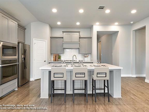 3rd image of 2433 Lazy Dog Ln
