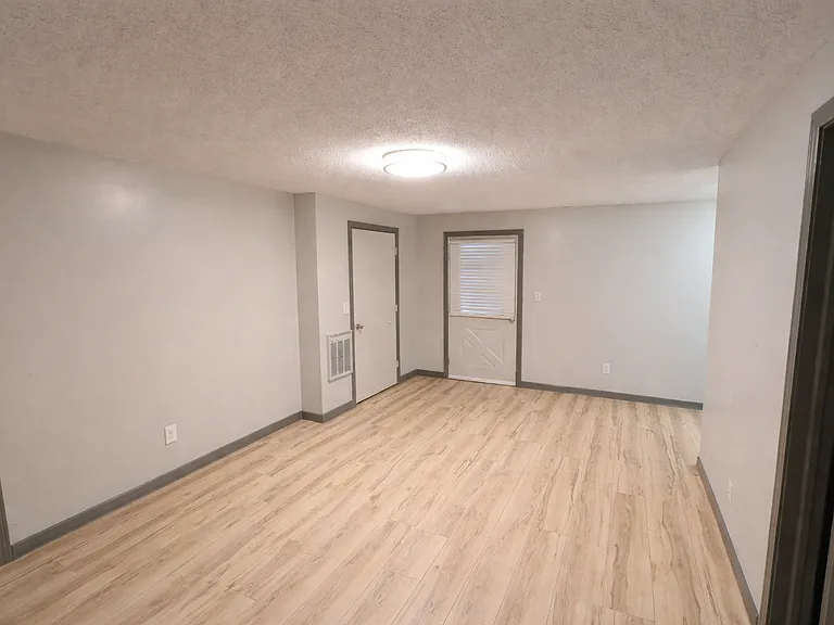 17-AB5 Regan St #5B — Photo 4