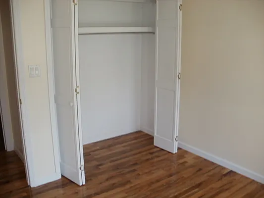 Rented by Rental Solutions Inc | media 9