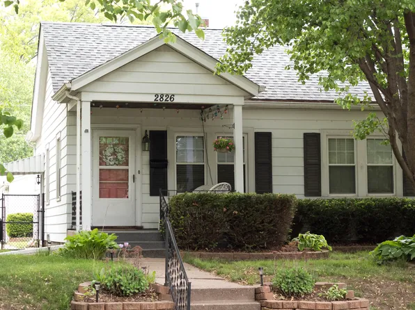 2826 Tremont Ave, Davenport, IA 52803