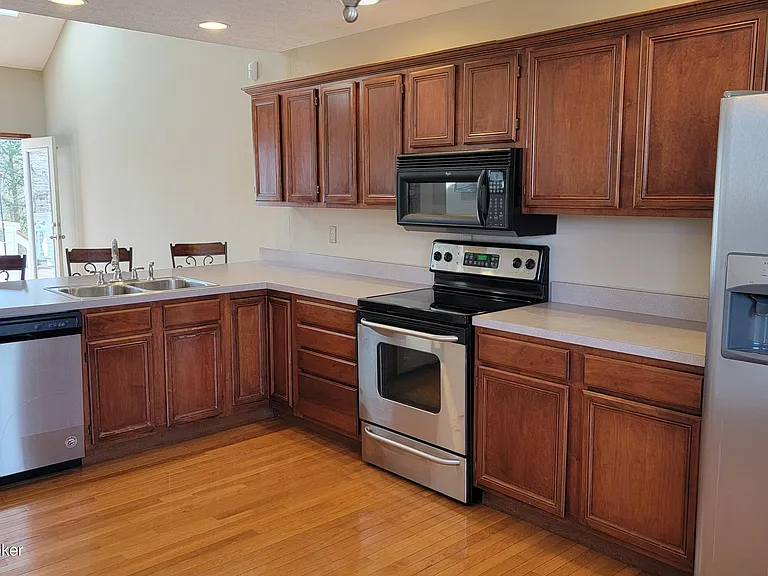 10313 Chimney Ridge Ct — Photo 10