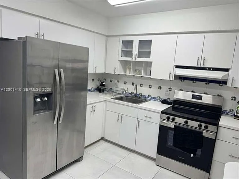 3600 SW 26th St — Photo 10