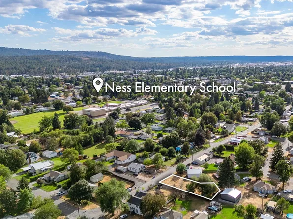 9809 E Boone Ave, Spokane, WA 99206