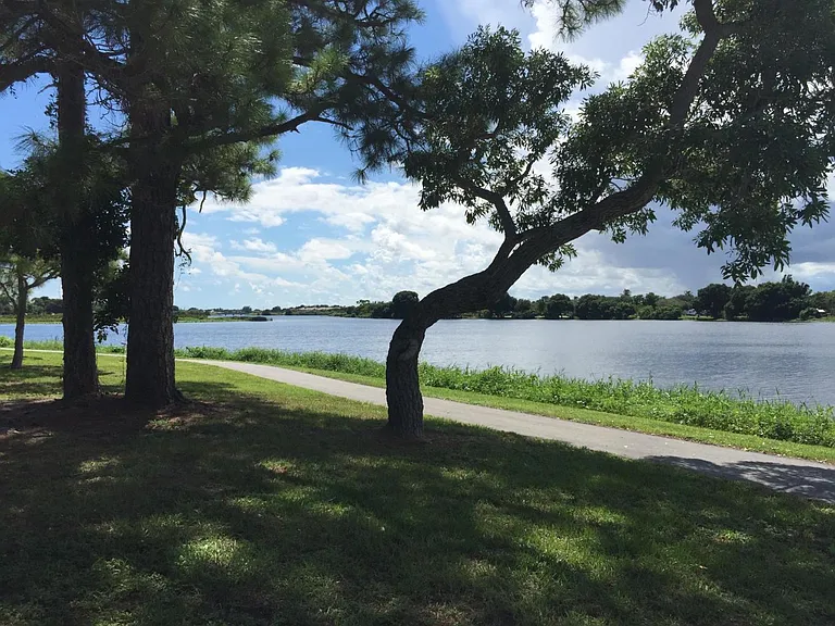 2960 Lake Osborne Dr #209 — Photo 19