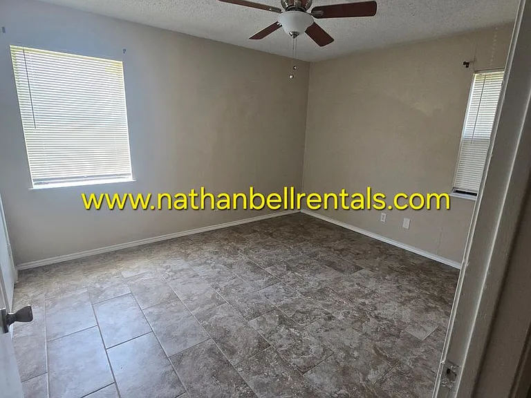 1665-1679 Ballard Dr — Photo 5