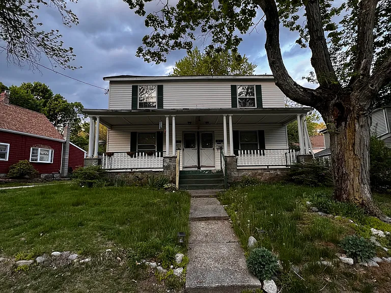 46 Grove St #1A — Photo 15