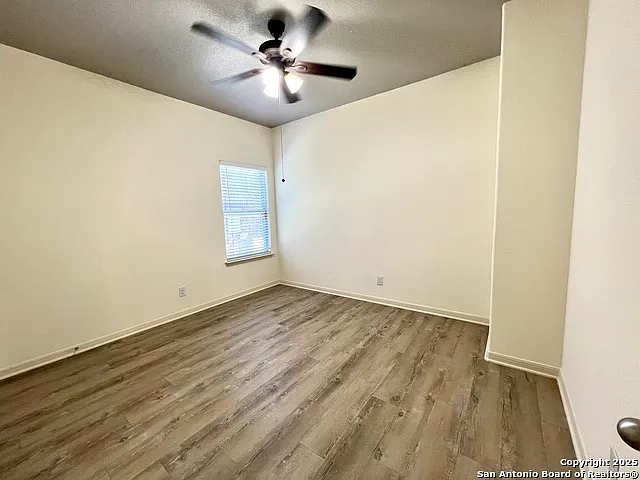 121 Krieg Dr — Photo 23
