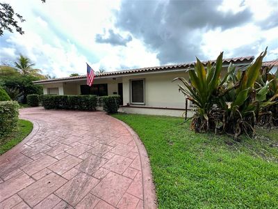 6873 Loch Ness Dr, Miami Lakes, FL, 33014
