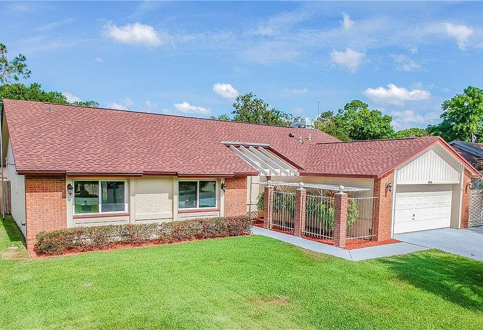 1st image of 8030 Hook Cir