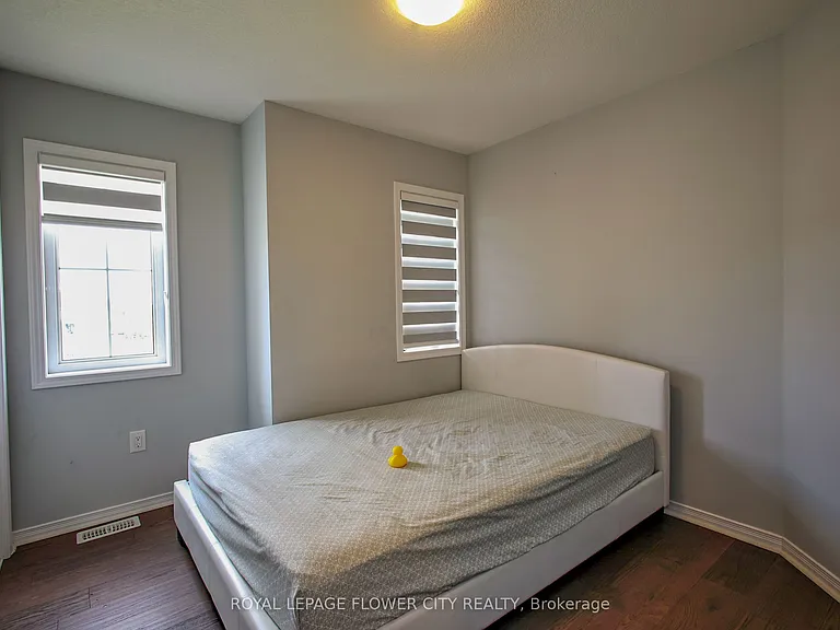 81 Baffin Cres — Photo 30