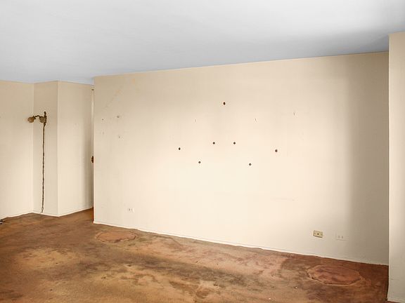 4th image of 2928 W 5th St APT 5H