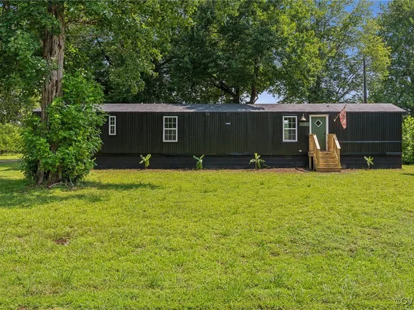 1083 The Forge Rd, Saint Stephens Church, VA 23148