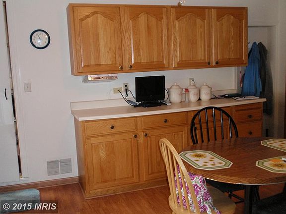 Eat In Kitchen