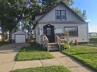 213 3rd St W, Jasper, MN 56144
