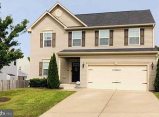 8 Warbler Ct, Stafford, VA 22554