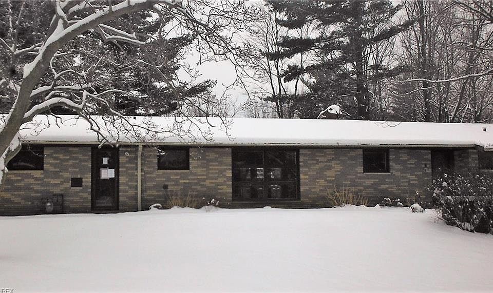 1st image of 10121 Highland Dr