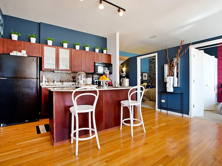318 S Federal St #607 — Photo 2