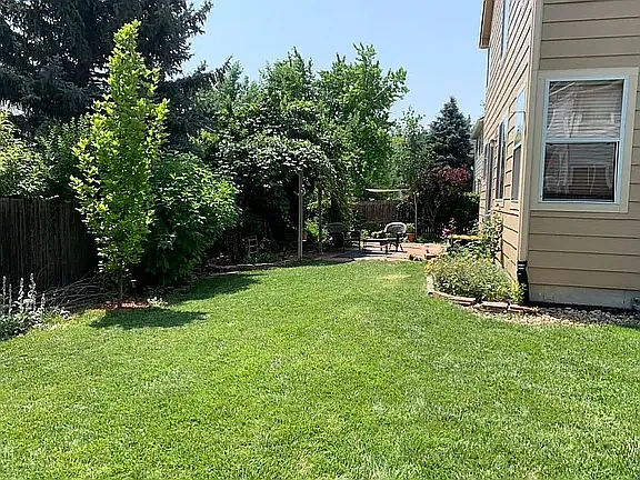 310 Mercator Ave — Photo 19